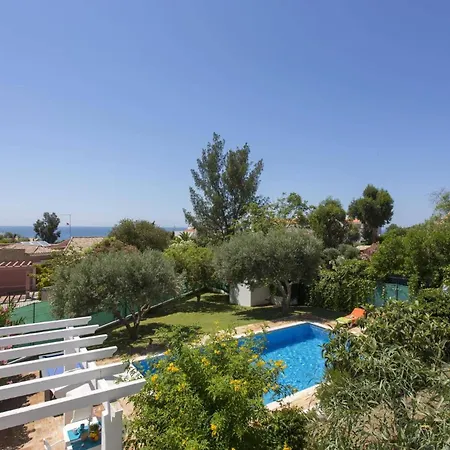 Villa Emilio Pequena By