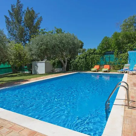 فيلة Emilio Pequena By